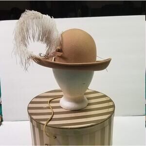 Vintage Ladies Hat Wool Felt Ostrich Feather  Doeskin George Bollman Co & Box